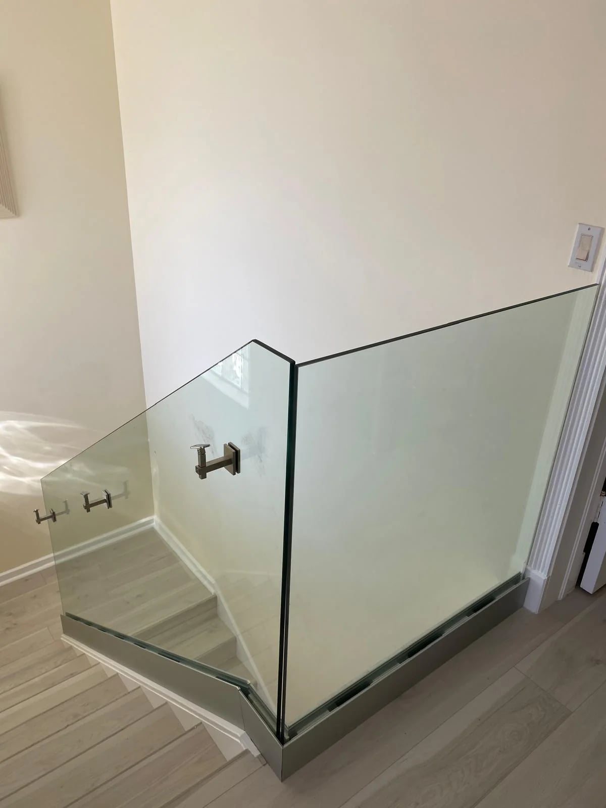 Custom glass balustrade installation South Florida