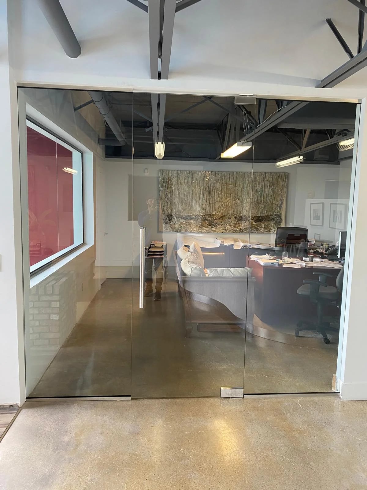 Commercial storefront glass installation South Florida