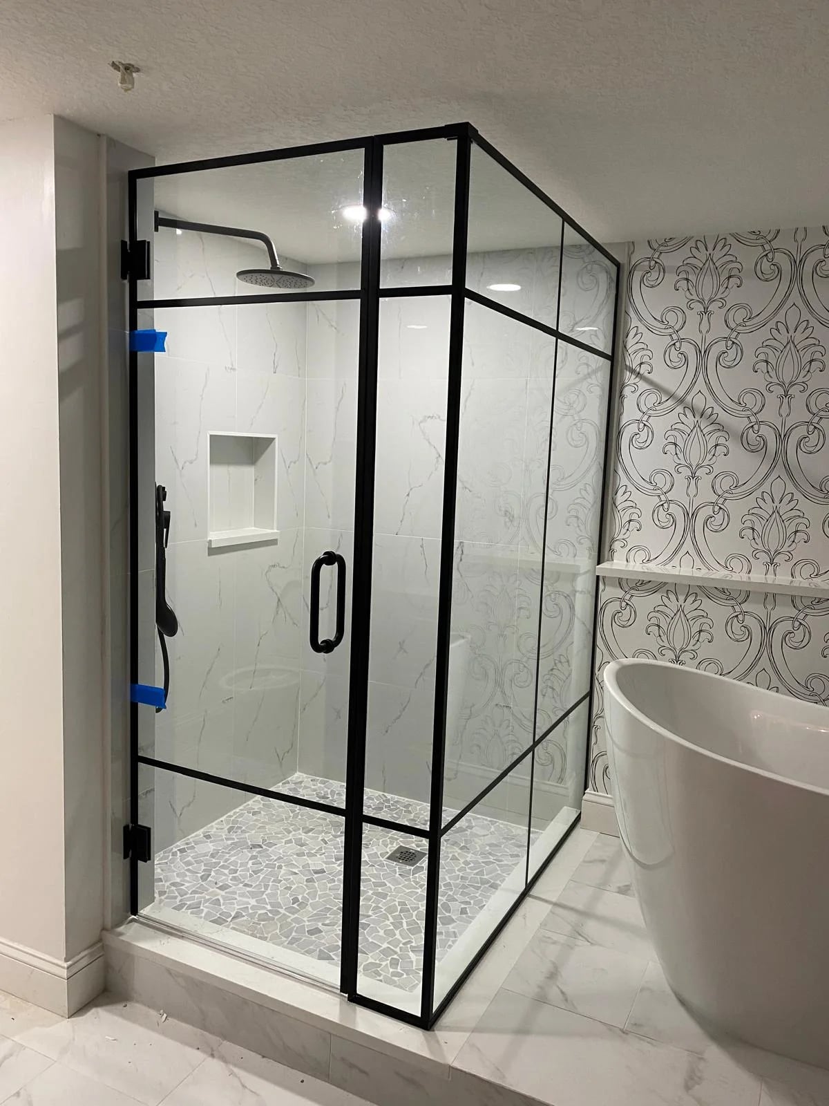 Custom shower glass installation Palm Beach